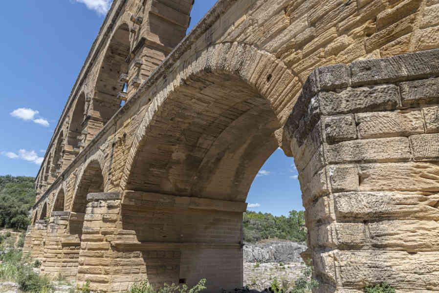 Francia - Vers-Pont-du-Gard - Pont du Gard 008.jpg
